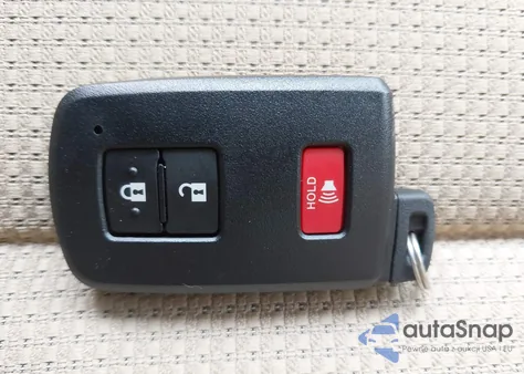 2018 Toyota Rav4 Xle from USA, damaged, VIN JTMRFREV6JJ741974